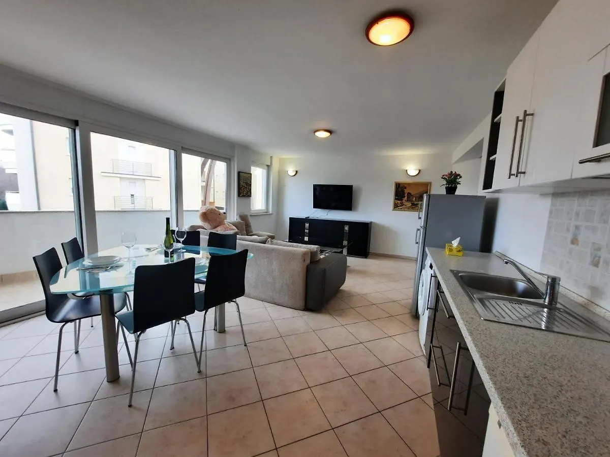 Lejlighed Apartman Loen Umag